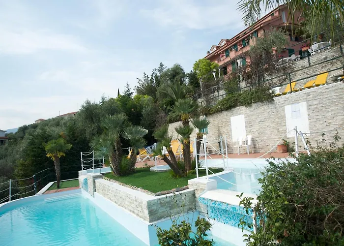 Fuer 4 Personen In Imperia Appartamento Imperia