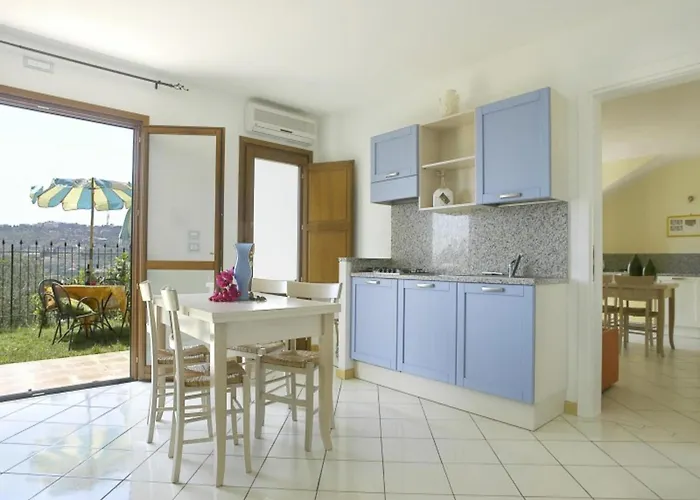 Fuer 4 Personen In Imperia